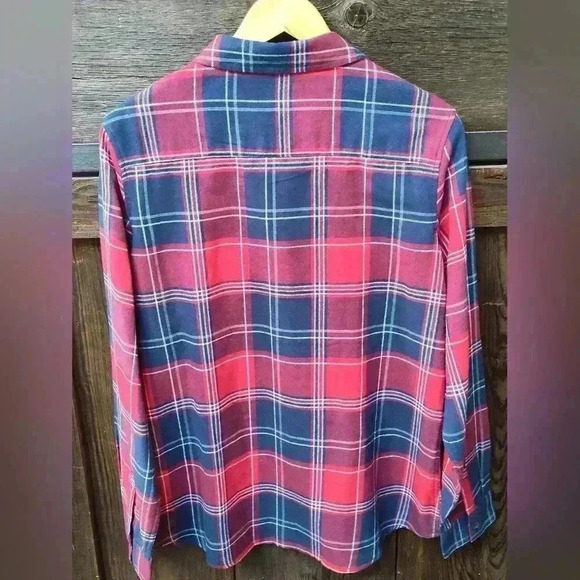 NWT Field & Stream Women's Classic Lightweight Flannel Shirt | Red Plaid | Large - Picture 2 of 6